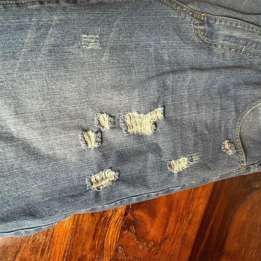 Rock Revival Men's Jean Shorts Size 34 Blue‎ Medium Wash Distressed